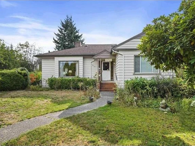 5712 Crown Street, Vancouver BC V6N 2B7