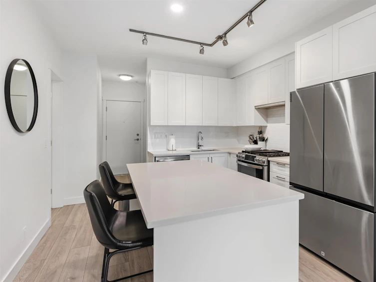 102-20673 78, Langley, BC, V2Y 3K1 - 3