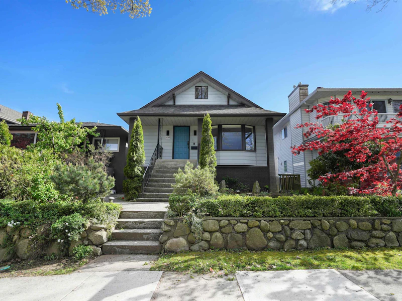 4136 Cambridge Street, Burnaby BC V5C 1G9