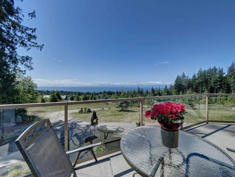2284 Pixton Road, Gibsons, BC, V0N 2W5 - 12