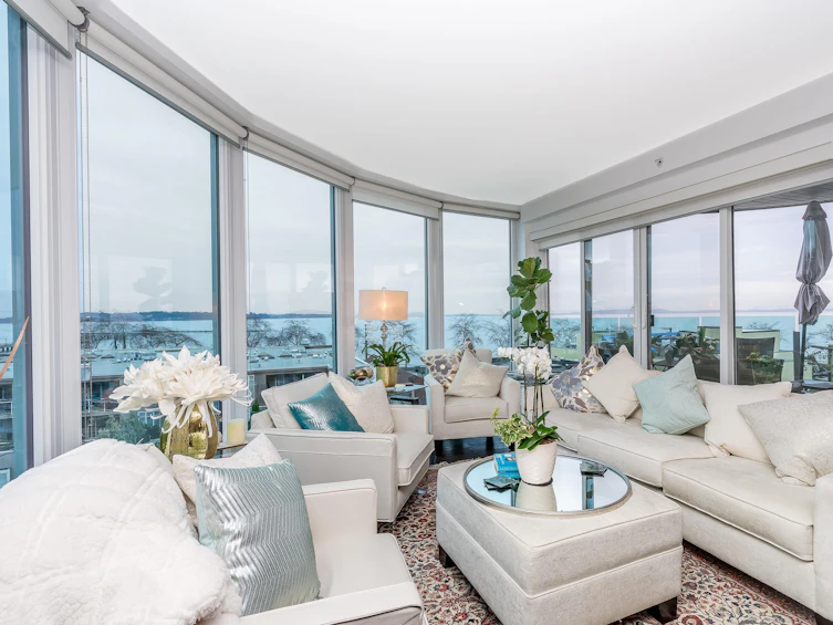 501-14955 Victoria, Surrey, BC, V4B 1G2 - 12