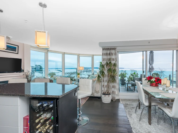 501-14955 Victoria, Surrey, BC, V4B 1G2 - 6