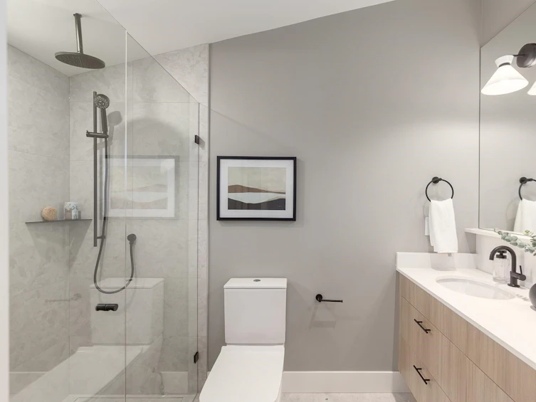 233 West 15th Avenue, Vancouver, BC, V5Y 1Y1 - 9