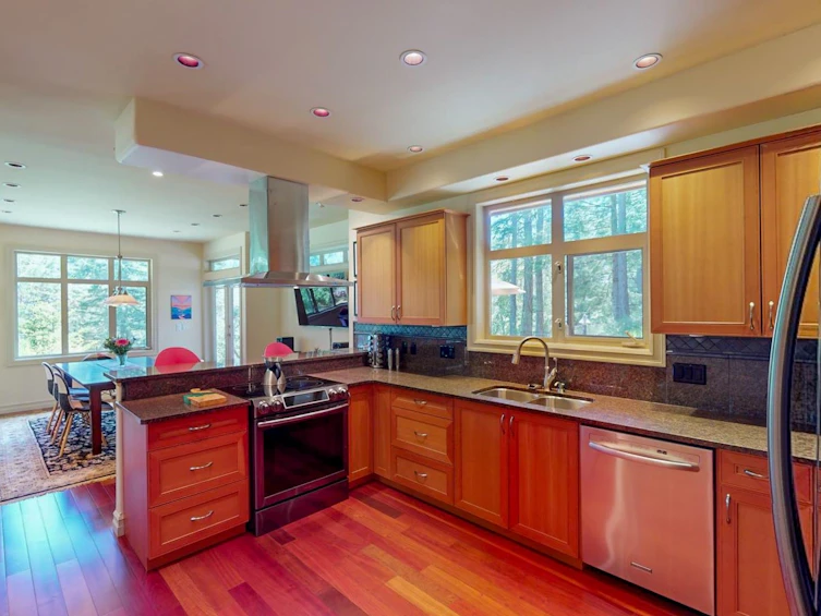 9912 Spalding Road, Pender Island, BC, V0N 2M3 - 14
