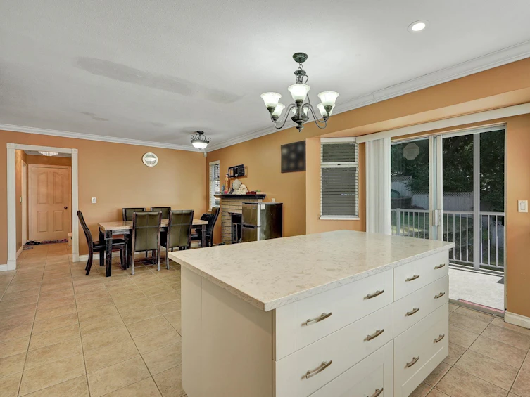 14320 77a Avenue, Surrey, BC, V3W 0L2 - 9