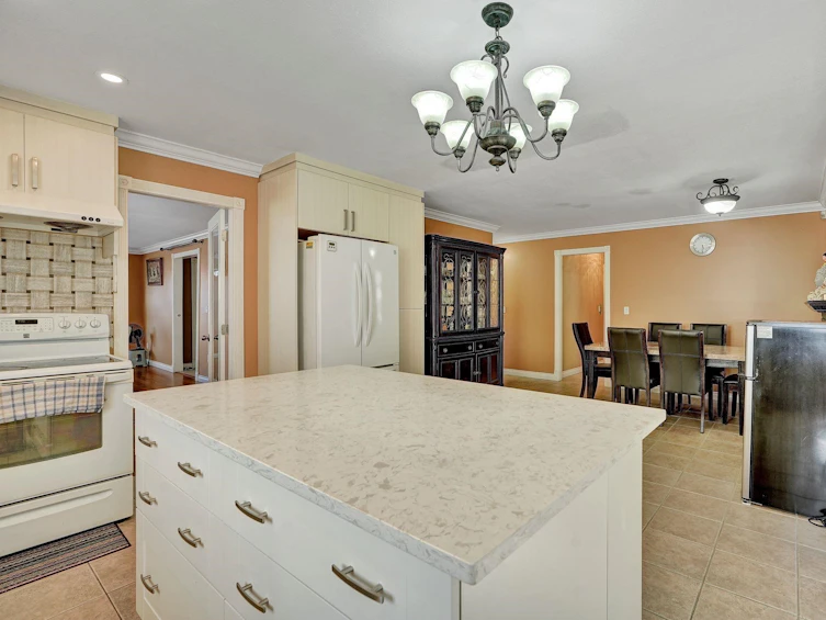 14320 77a Avenue, Surrey, BC, V3W 0L2 - 10