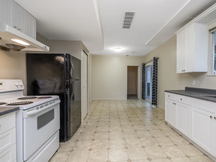 14685 Wellington Drive, Surrey, BC, V3R 0A4 - 30
