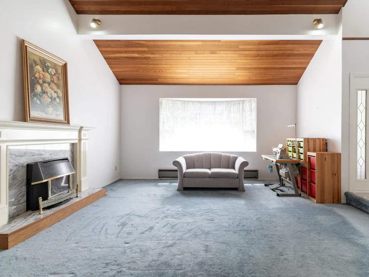 14685 Wellington Drive, Surrey, BC, V3R 0A4 - 4
