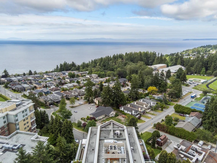 1101-14824 North Bluff, Surrey, BC, V4B 3E2 - 14