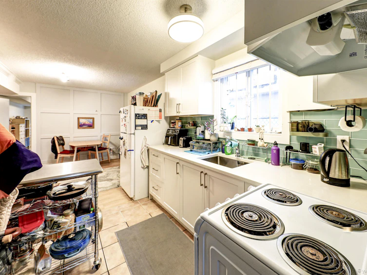 1730 E 36th Avenue, Vancouver, BC, V5P 1C5 - 34