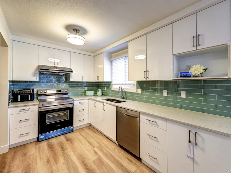 1730 E 36th Avenue, Vancouver, BC, V5P 1C5 - 14