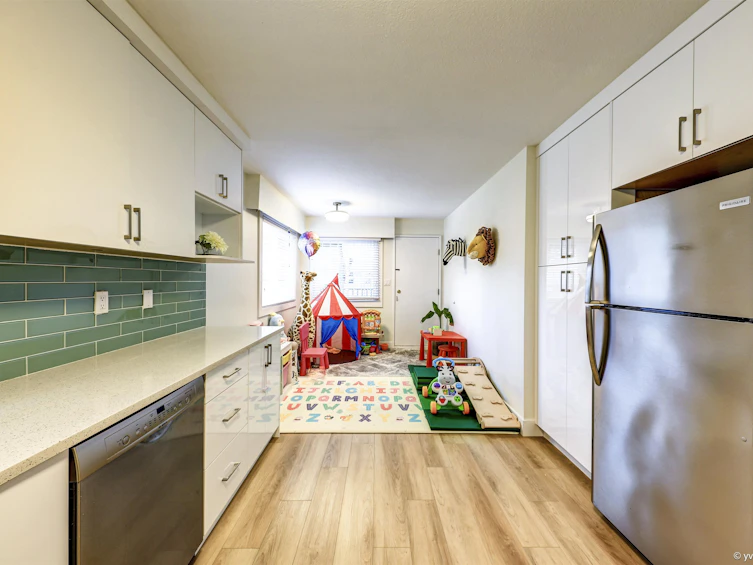 1730 E 36th Avenue, Vancouver, BC, V5P 1C5 - 25