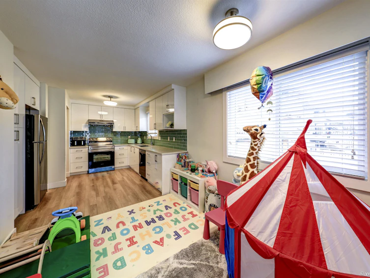 1730 E 36th Avenue, Vancouver, BC, V5P 1C5 - 26