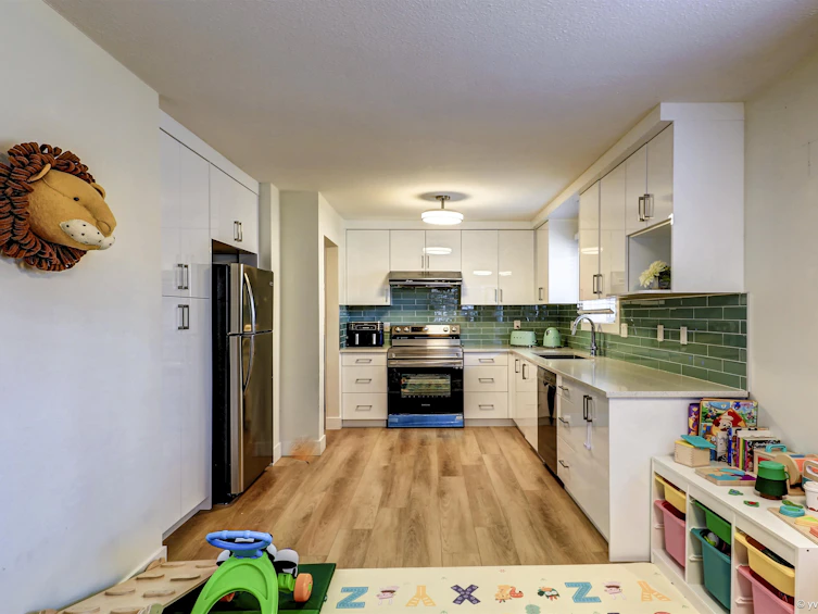 1730 E 36th Avenue, Vancouver, BC, V5P 1C5 - 15