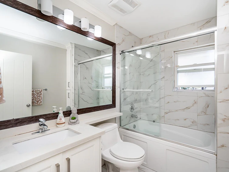 3796 Peter Street, Burnaby, BC, V5J 1N4 - 14