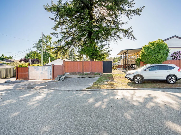 3796 Peter Street, Burnaby, BC, V5J 1N4 - 31