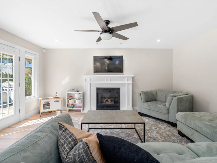 1240 Pretty Court, New Westminster, BC, V3M 6S1 - 29