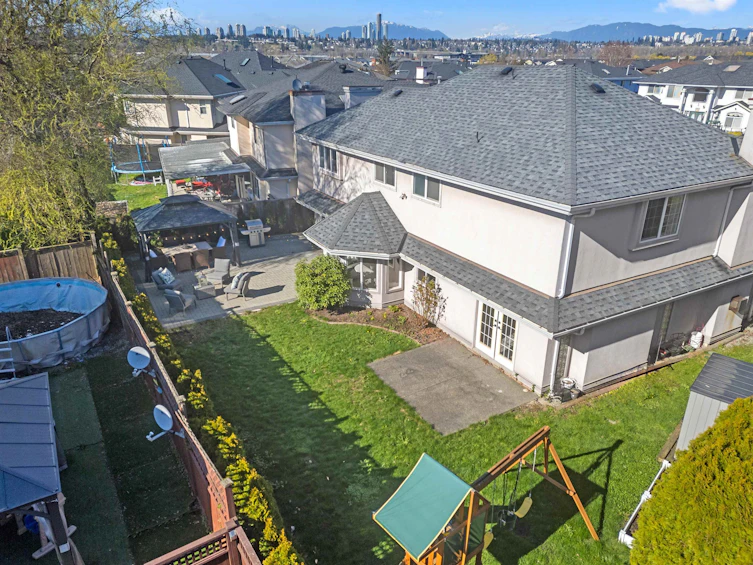 1240 Pretty Court, New Westminster, BC, V3M 6S1 - 36