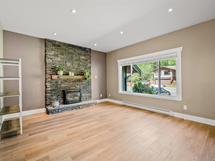 38590 Westway Avenue, Squamish, BC, V8B 0W4 - 4