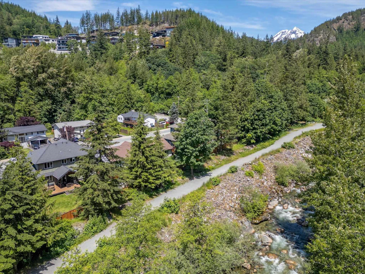 38590 Westway Avenue, Squamish, BC, V8B 0W4 - 34