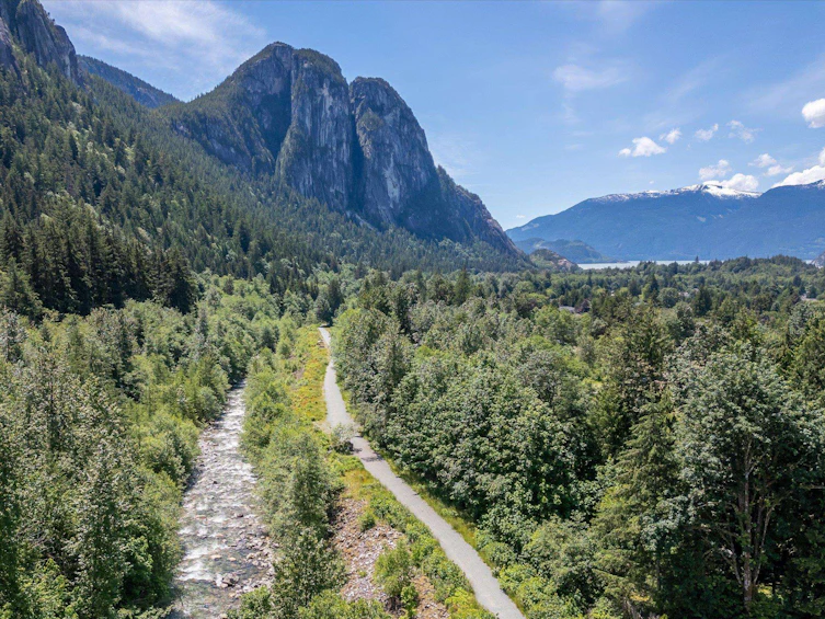 38590 Westway Avenue, Squamish, BC, V8B 0W4 - 35