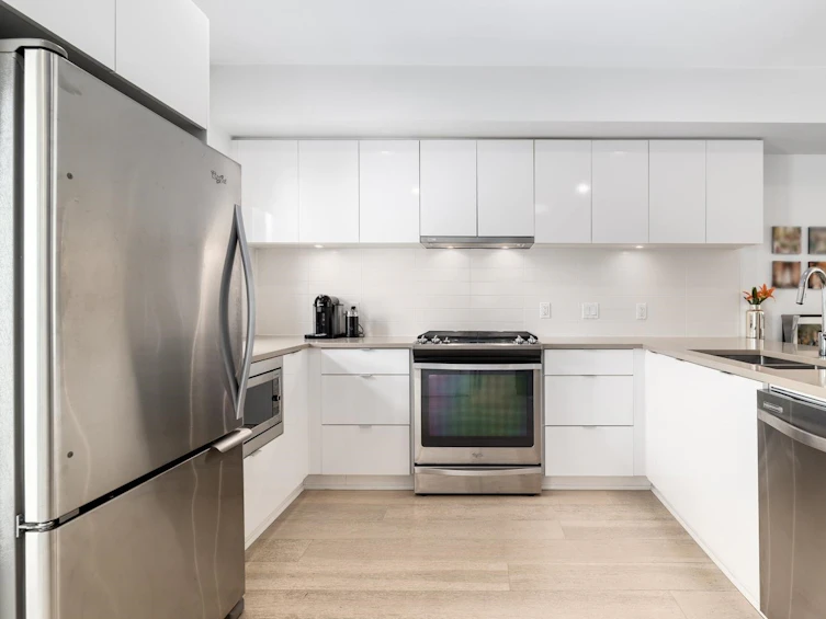 109-453 East 16th Avenue, Vancouver, BC, V5T 2T8 - 9