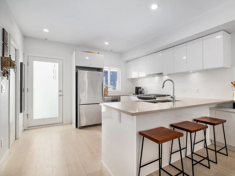 109-453 East 16th Avenue, Vancouver, BC, V5T 2T8 - 7