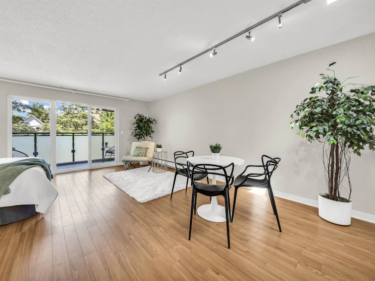 307-2250 Oxford Street, Vancouver, BC, V5L 1G1 - 4
