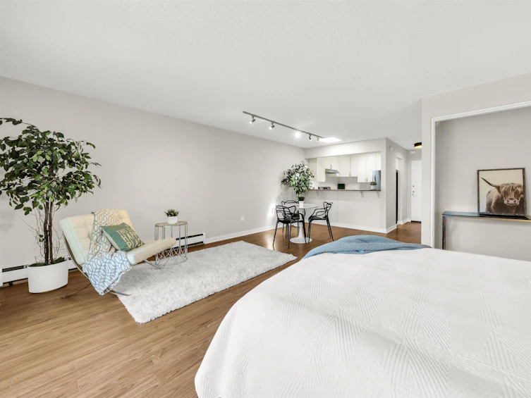 307-2250 Oxford Street, Vancouver, BC, V5L 1G1 - 5