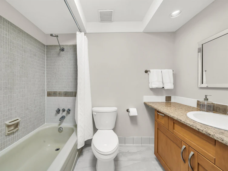 307-2250 Oxford Street, Vancouver, BC, V5L 1G1 - 9