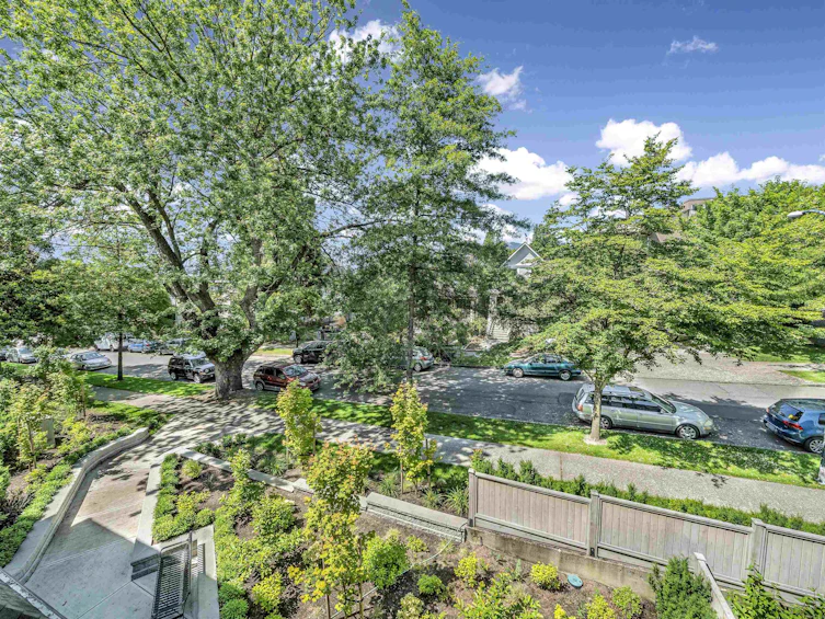 307-2250 Oxford Street, Vancouver, BC, V5L 1G1 - 11