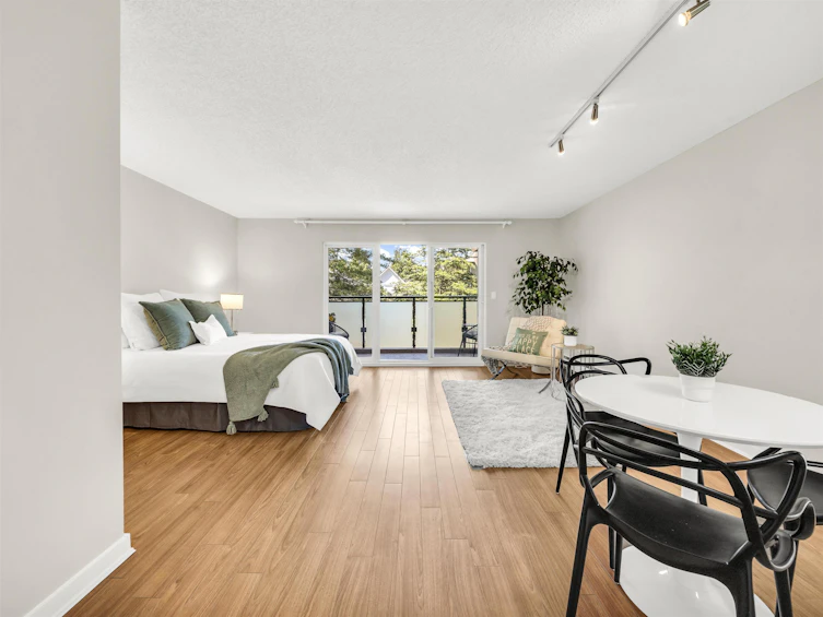 307-2250 Oxford Street, Vancouver, BC, V5L 1G1 - 17