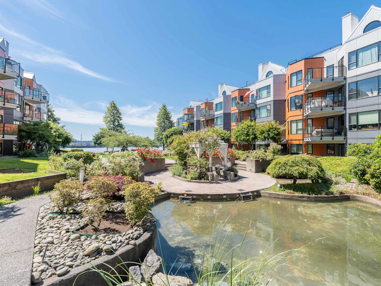 403-1150 Quayside Drive, New Westminster, BC, V3M 6E1 - 32
