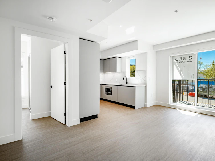 203-2235 East Broadway, Vancouver, BC, V5N 1W8 - 9
