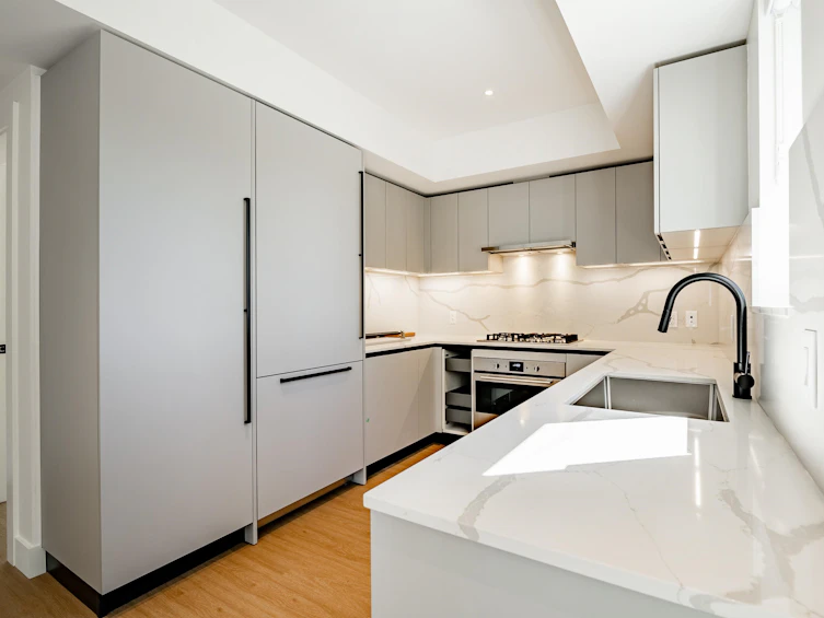 203-2235 East Broadway, Vancouver, BC, V5N 1W8 - 12