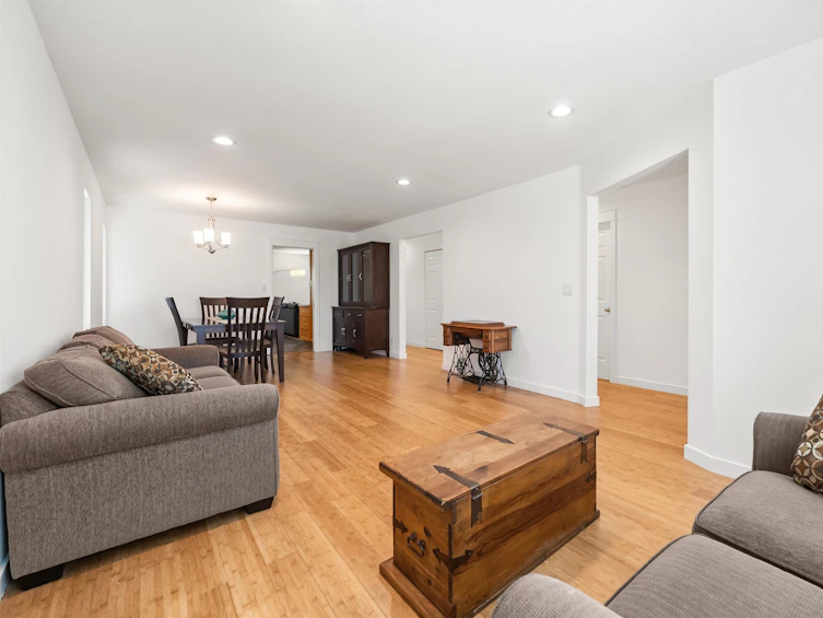 3371 Chatham Street, Richmond, BC, V7E 2Y8 - 4