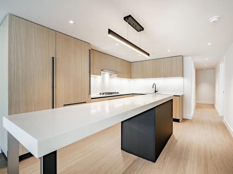 210-2235 East Broadway, Vancouver, BC, V5N 1W8