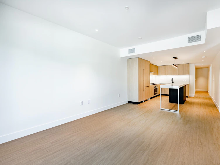 210-2235 East Broadway, Vancouver, BC, V5N 1W8 - 5