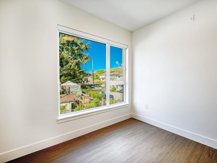 210-2235 East Broadway, Vancouver, BC, V5N 1W8 - 6