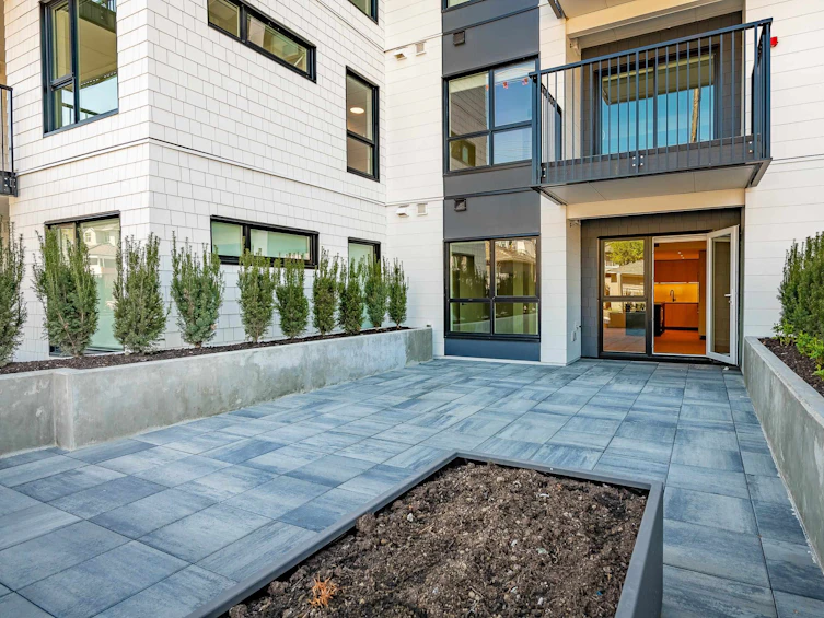 108-2235 E Broadway, Vancouver, BC, V5N 1W8 - 13