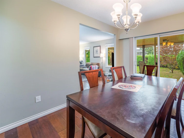 5835 Crescent Drive, Delta, BC, V4K 2E7 - 8