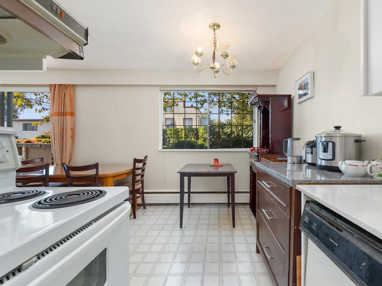 112-2222 Cambridge Street, Vancouver, BC, V5L 1E6 - 4