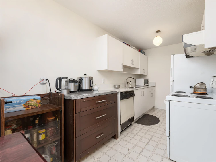 112-2222 Cambridge Street, Vancouver, BC, V5L 1E6 - 6
