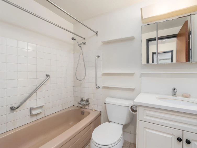 112-2222 Cambridge Street, Vancouver, BC, V5L 1E6 - 8