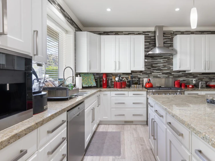 16211 31 Avenue, Surrey, BC, V3Z 7E1 - 7