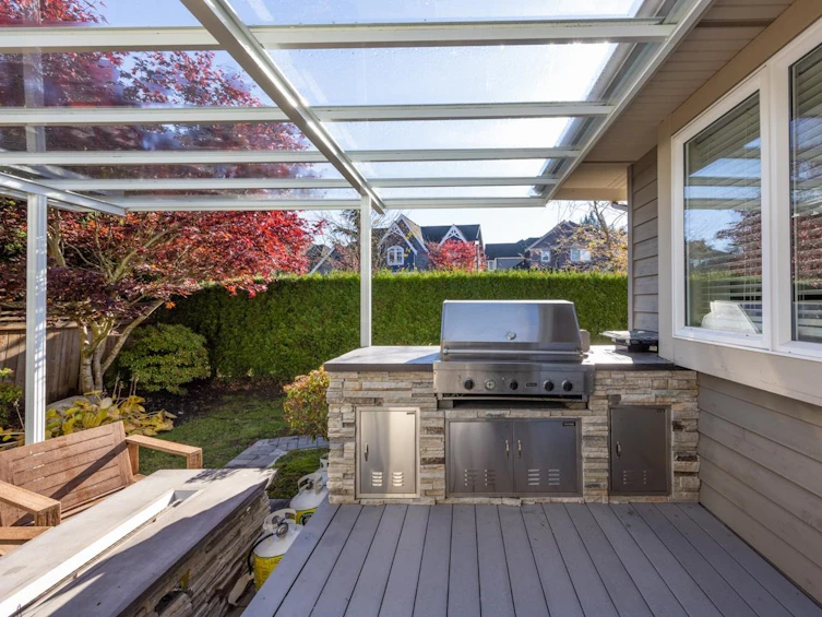 16211 31 Avenue, Surrey, BC, V3Z 7E1 - 16