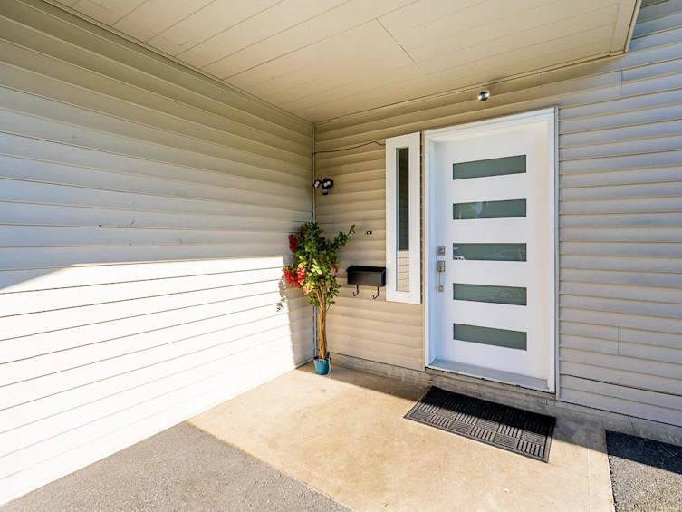 13236 66a Avenue, Surrey, BC, V3W 8E3 - 3