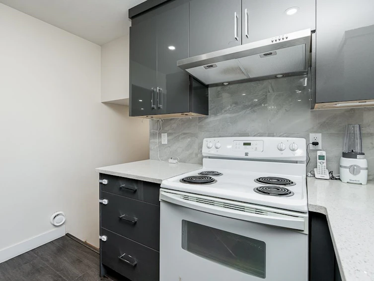 13236 66a Avenue, Surrey, BC, V3W 8E3 - 10