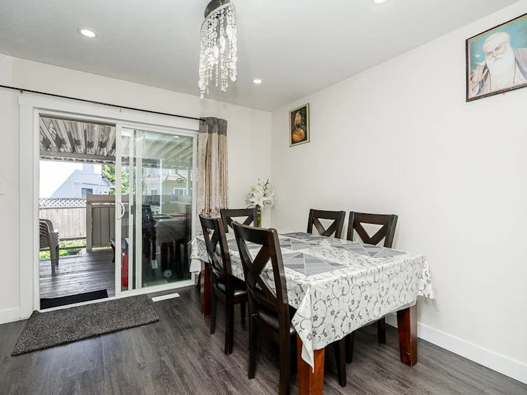 13236 66a Avenue, Surrey, BC, V3W 8E3 - 14