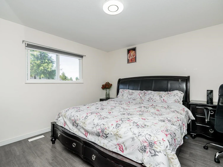 13236 66a Avenue, Surrey, BC, V3W 8E3 - 32